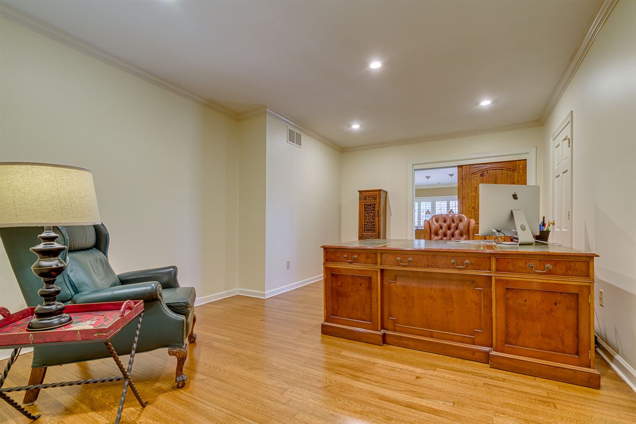 453 Greenfield Road Memphis, TN 38117 - Photo 14 of 25 Gallery Image 14