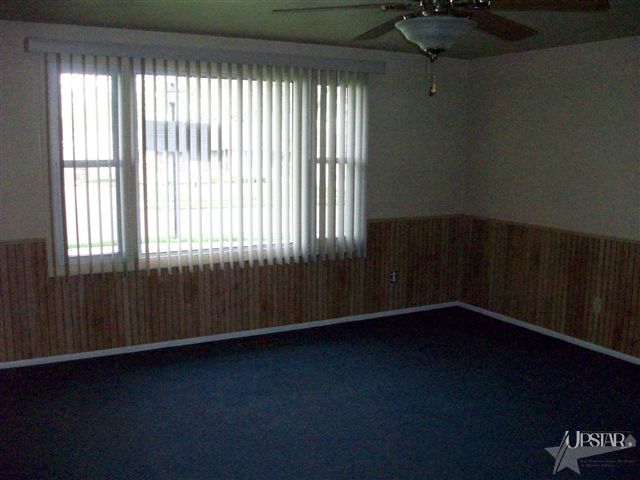 835 Applewood Road Fort Wayne, IN 46825 - Photo 3 of 10 Gallery Image 3