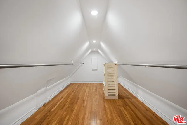 $9,400 | 4339 Mariota Avenue, Toluca Lake, CA 91602