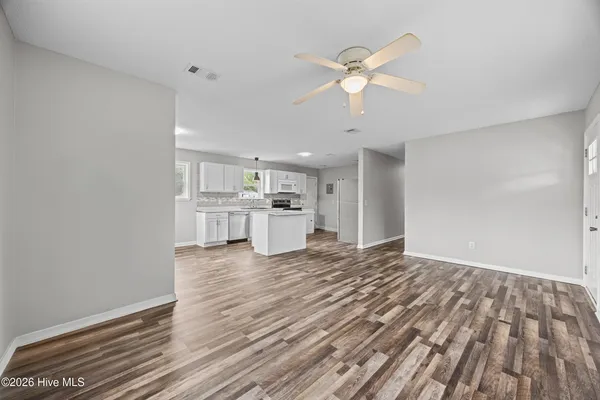 $2,300 | 26 Stoney Road, Castle Hayne, NC 28429