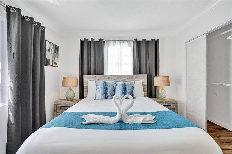 2720 Northeast 26th Street Lighthouse Point, FL 33064 - Photo 16 of 24 Photo 16