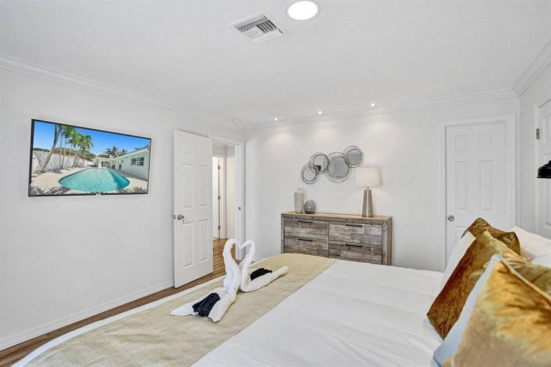 2720 Northeast 26th Street Lighthouse Point, FL 33064 - Photo 19 of 24 Photo 19