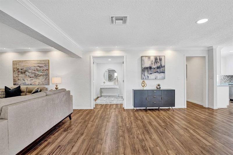 2720 Northeast 26th Street Lighthouse Point, FL 33064 - Photo 9 of 24 Photo 9