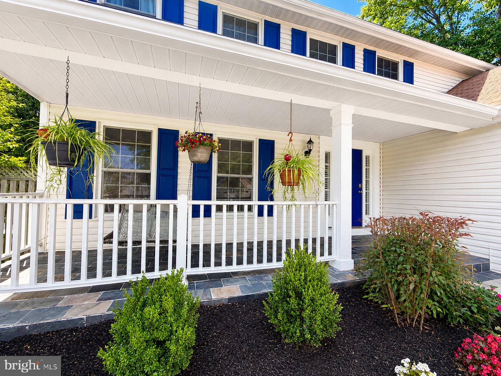 7809 Roundabout Springfield, VA 22153 - Photo 3 of 8 A front porch made for slow mornings & good coffee