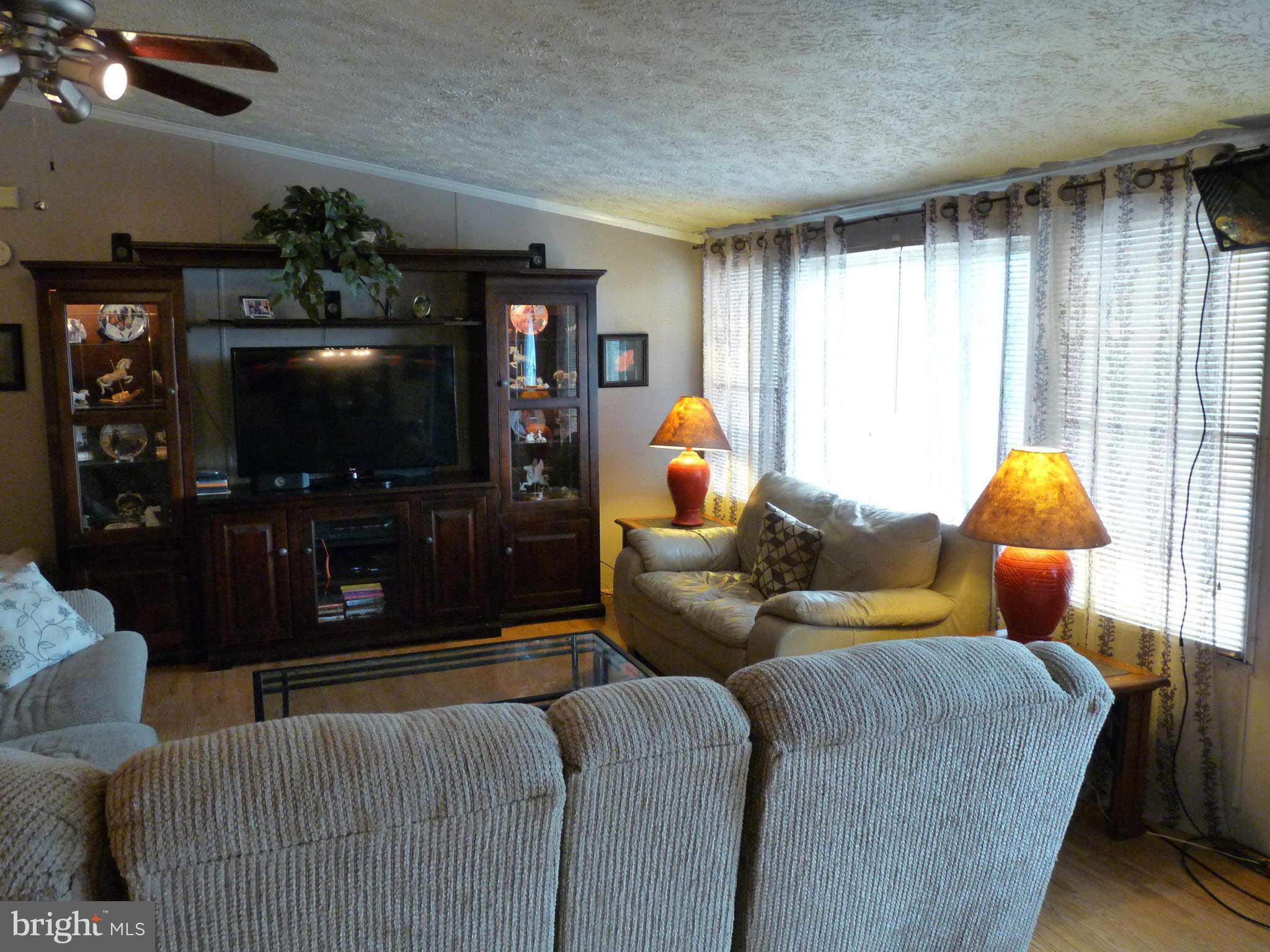 1810 Castleton Road Darlington, MD 21034 - Photo 10 of 30 Living Room