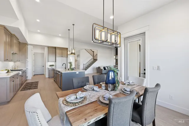 $1,249,900 | 42 East Shafer View Drive, Meridian, ID 83642