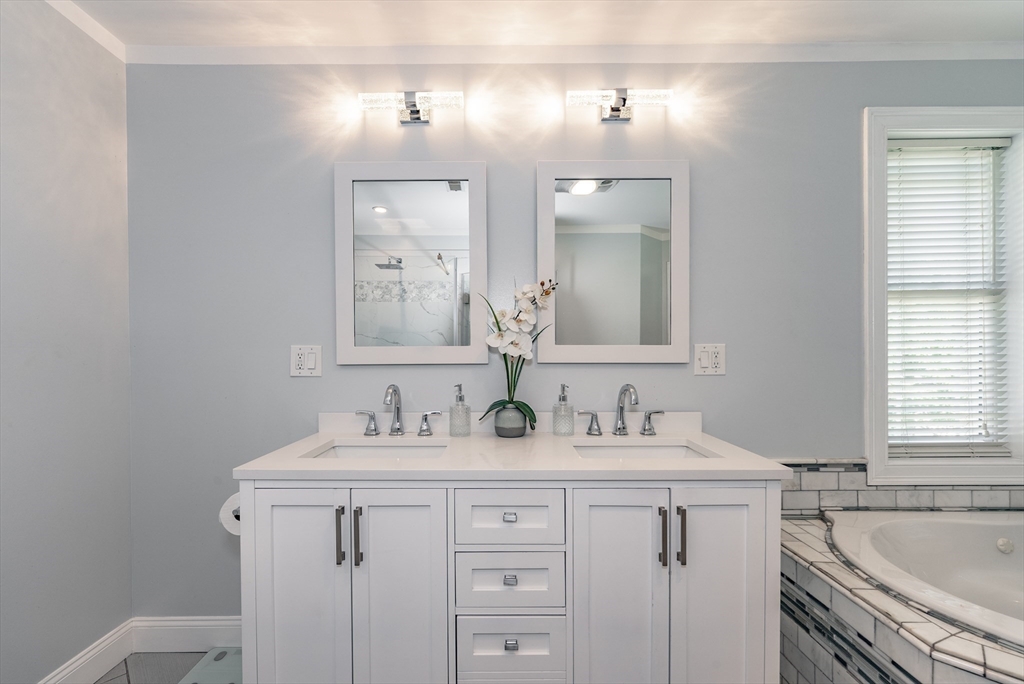 4 Coronet Road Holyoke, MA 01040 - Photo 21 of 29