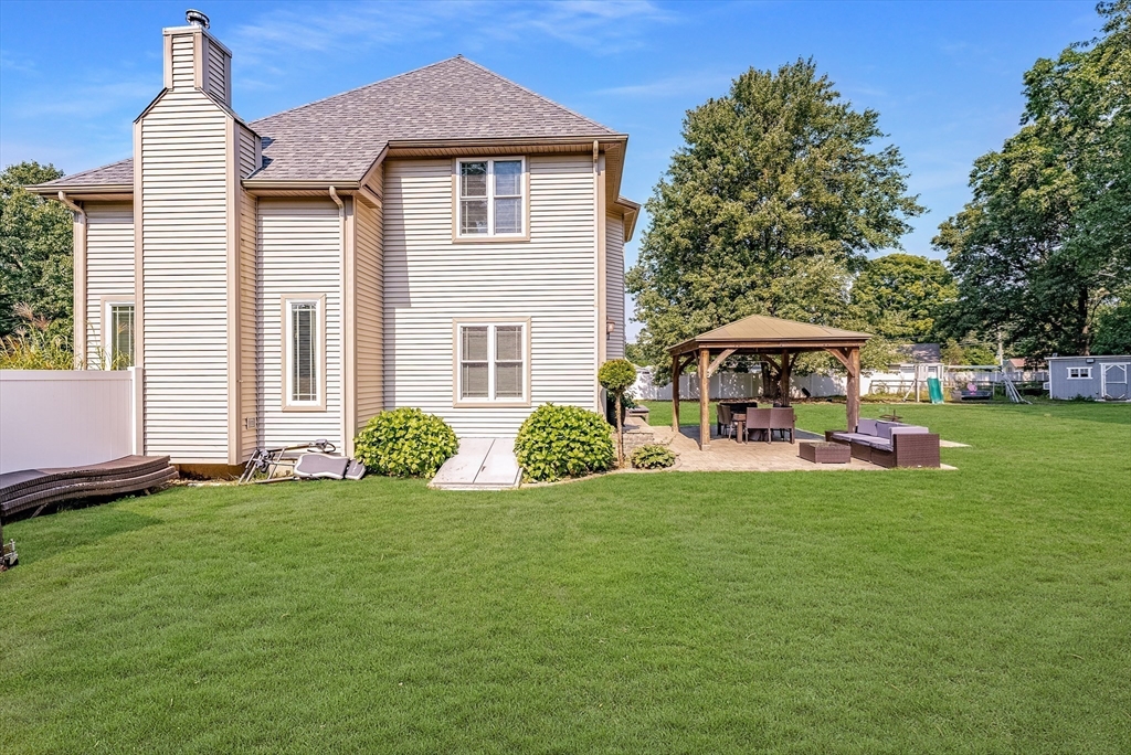 4 Coronet Road Holyoke, MA 01040 - Photo 25 of 29
