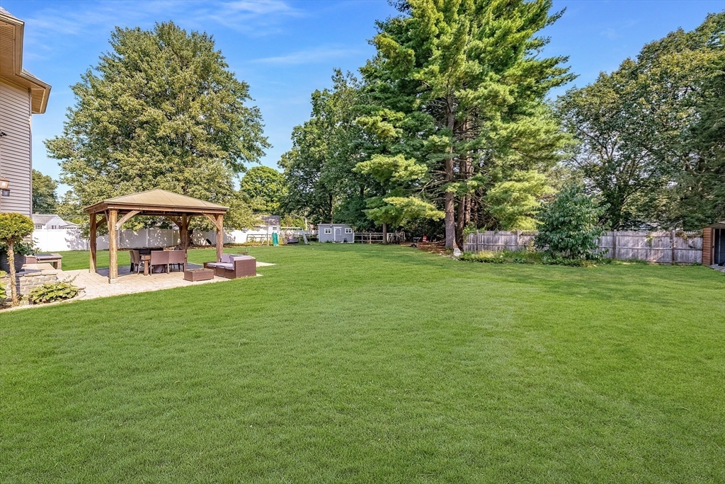 4 Coronet Road Holyoke, MA 01040 - Photo 27 of 29