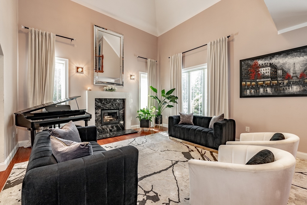 4 Coronet Road Holyoke, MA 01040 - Photo 5 of 29