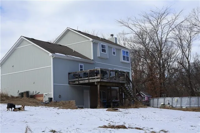 $525,000 | 962 Northwest 445 Road, Centerview, MO 64019