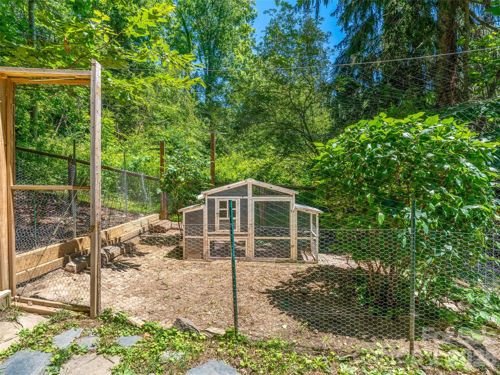 148 Sand Hill Road Asheville, NC 28806 - Photo 39 of 47