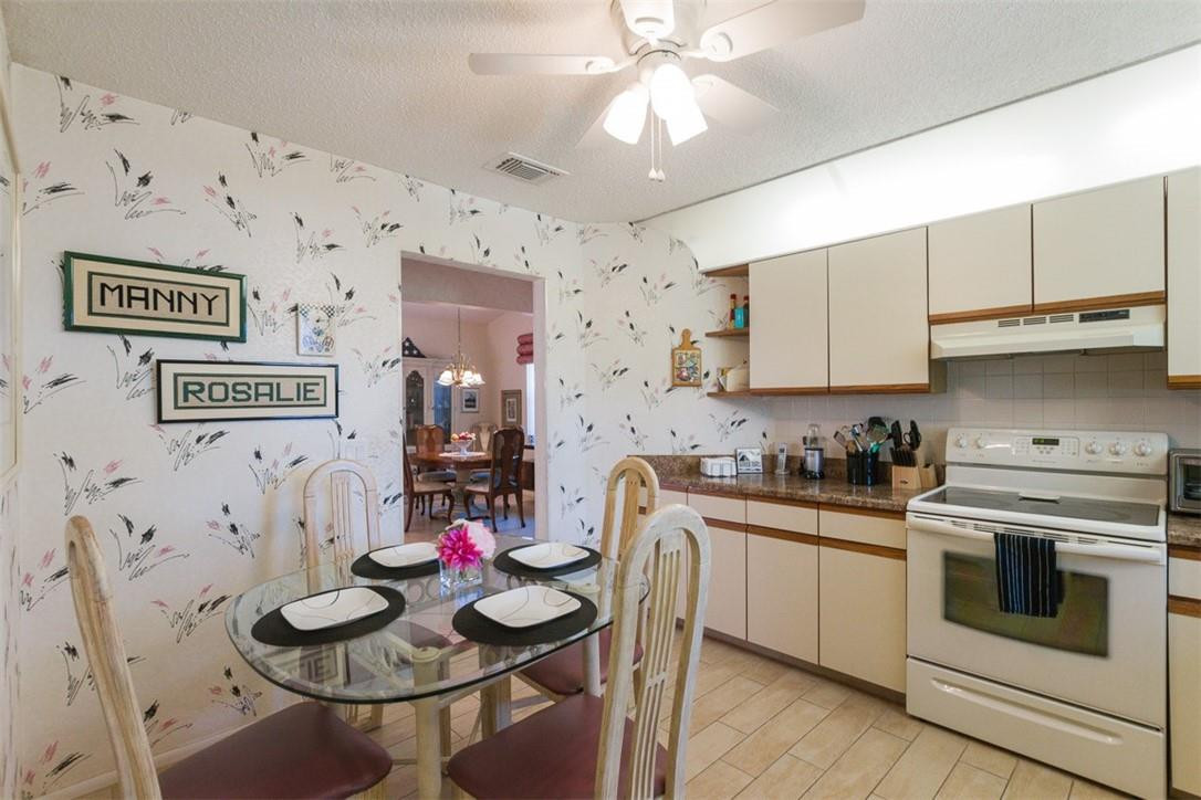 9096 Southwest 20th Street, Unit F Boca Raton, FL 33428 - Photo 19 of 35 Photo 19