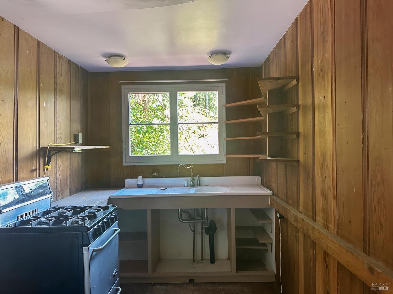 18349 Neeley Road Guerneville, CA 95446 - Photo 9 of 15