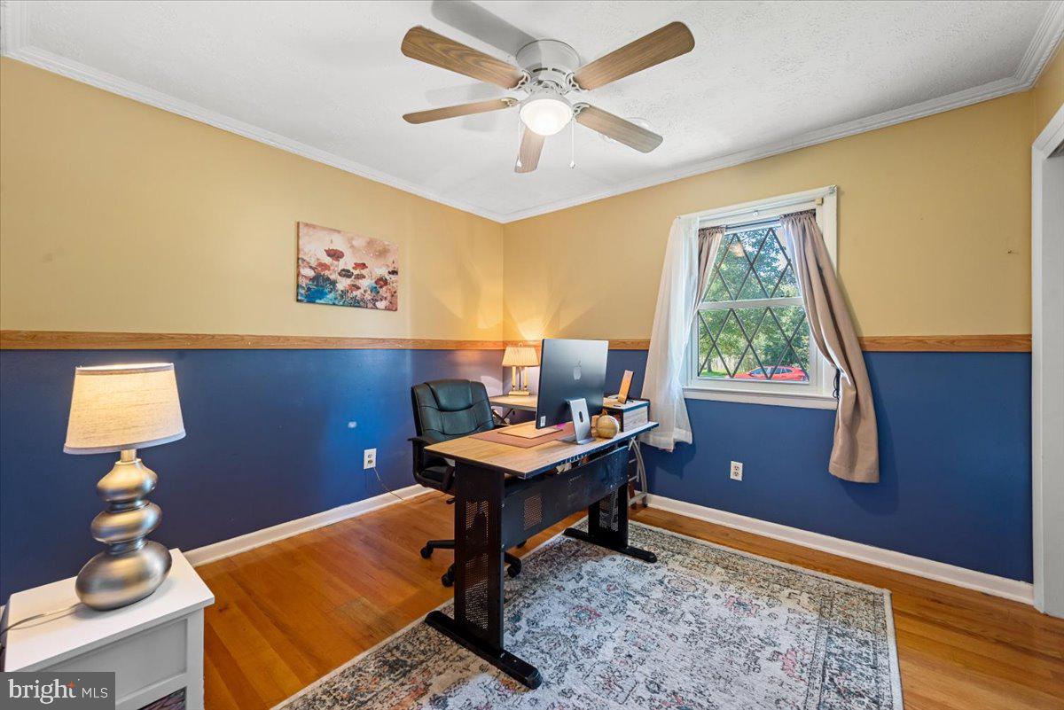 111 Frederick Road Stephens City, VA 22655 - Photo 13 of 49 Main floor bedroom or office space