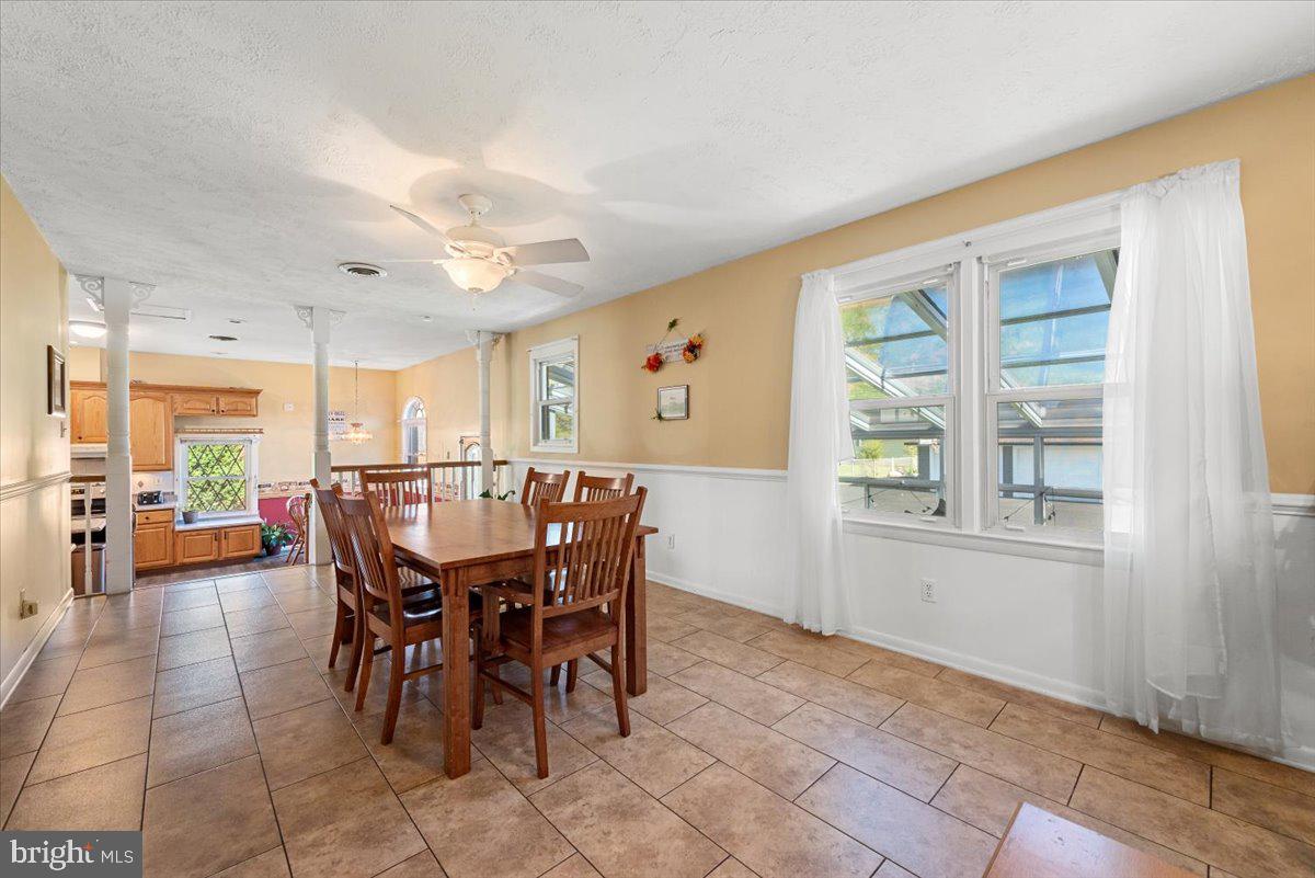 111 Frederick Road Stephens City, VA 22655 - Photo 15 of 49 Dining room