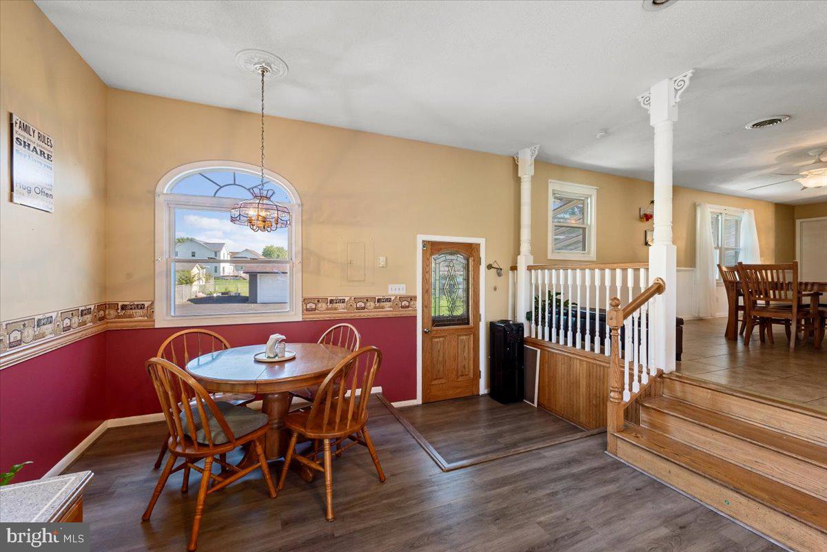 111 Frederick Road Stephens City, VA 22655 - Photo 22 of 49 Eat in kitchen