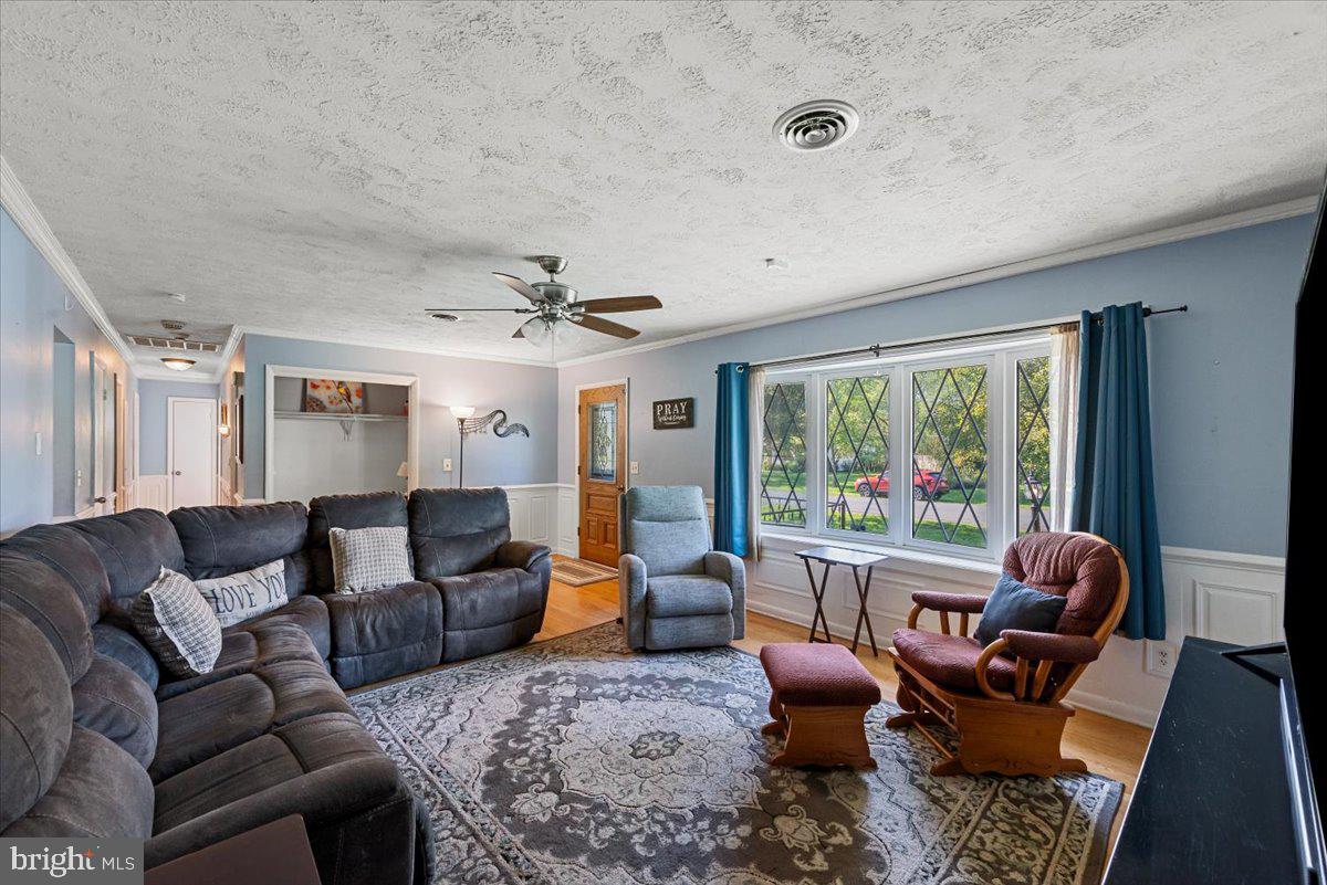111 Frederick Road Stephens City, VA 22655 - Photo 5 of 49 Gallery Image 5
