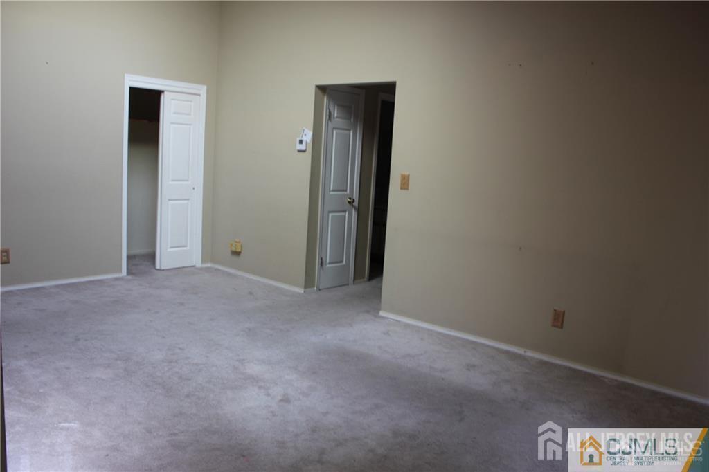 82 Keystone Court Edison, NJ 08817 - Photo 14 of 21