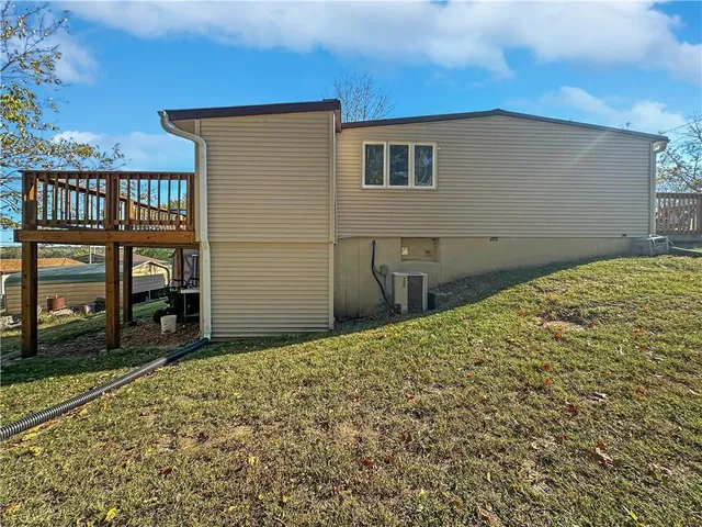 $160,000 | 28464 Bali Avenue, Warsaw, MO 65355