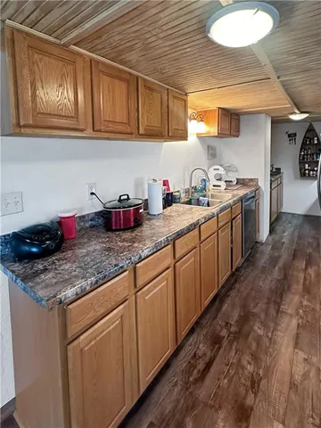 $160,000 | 28464 Bali Avenue, Warsaw, MO 65355