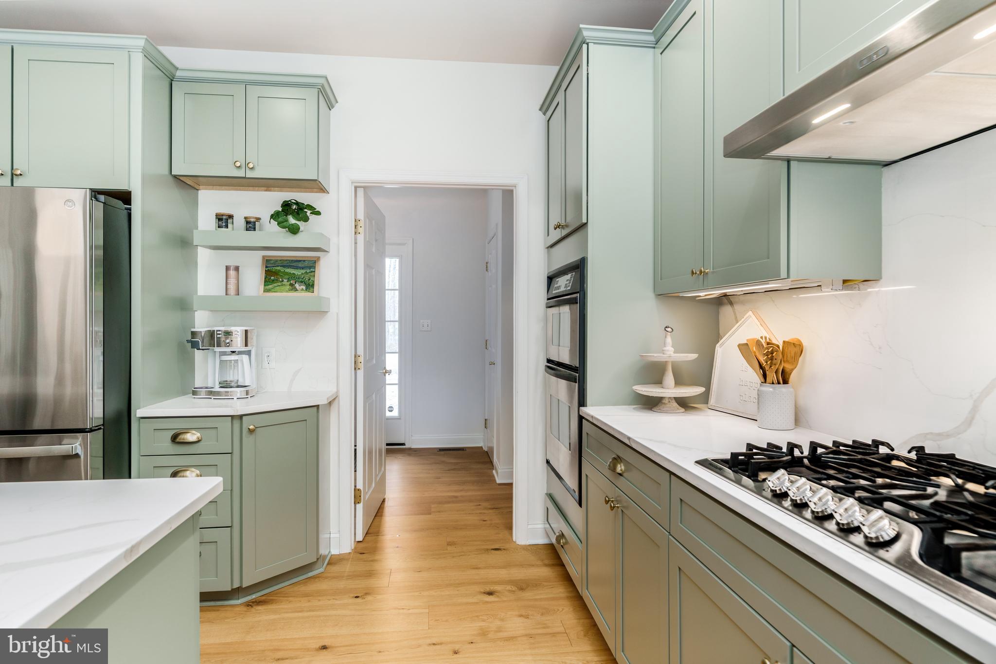 31 Wood Chip Road Elkton, MD 21921 - Photo 6 of 42 a kitchen with stainless steel appliances granite countertop a refrigerator and a stove