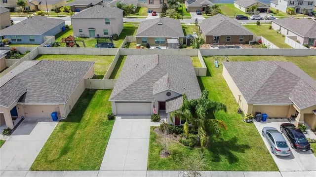 $455,000 | 304 Cascade Bend Drive, Ruskin, FL 33570