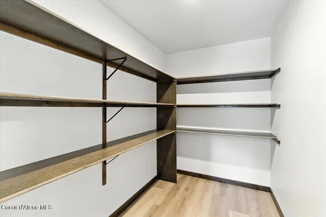 $460,000 | 382 Solar Road, Oldtown, ID 83822