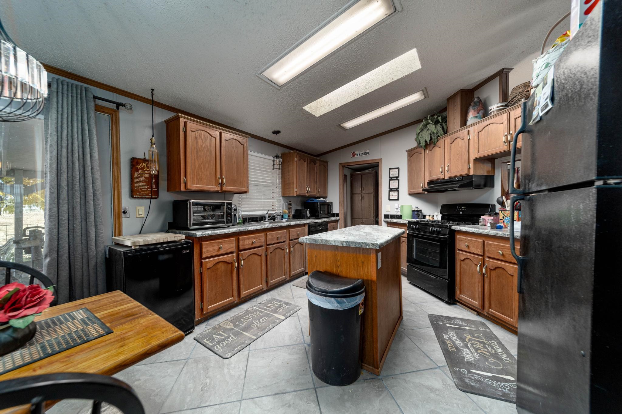 938 22 Road Grand Junction, CO 81505 - Photo 5 of 26 Gallery Image 5