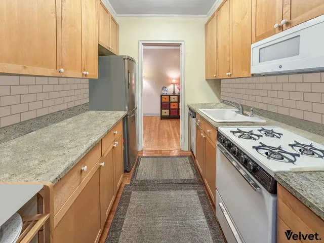 $229,900 | 106-15 Queens Boulevard, Unit 3J | Forest Hills