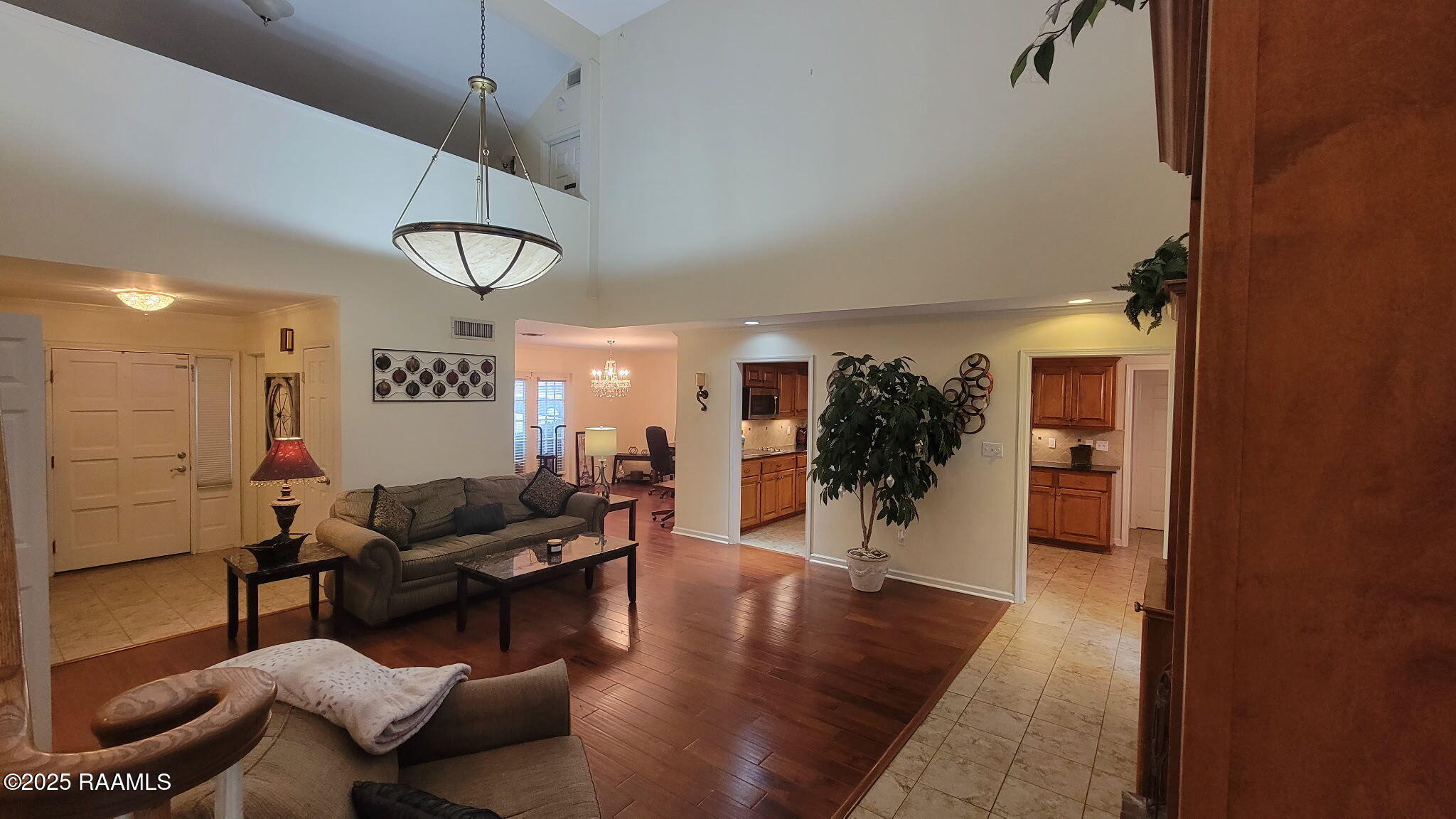 602 Fairview Parkway Lafayette, LA 70508 - Photo 8 of 29 Living1