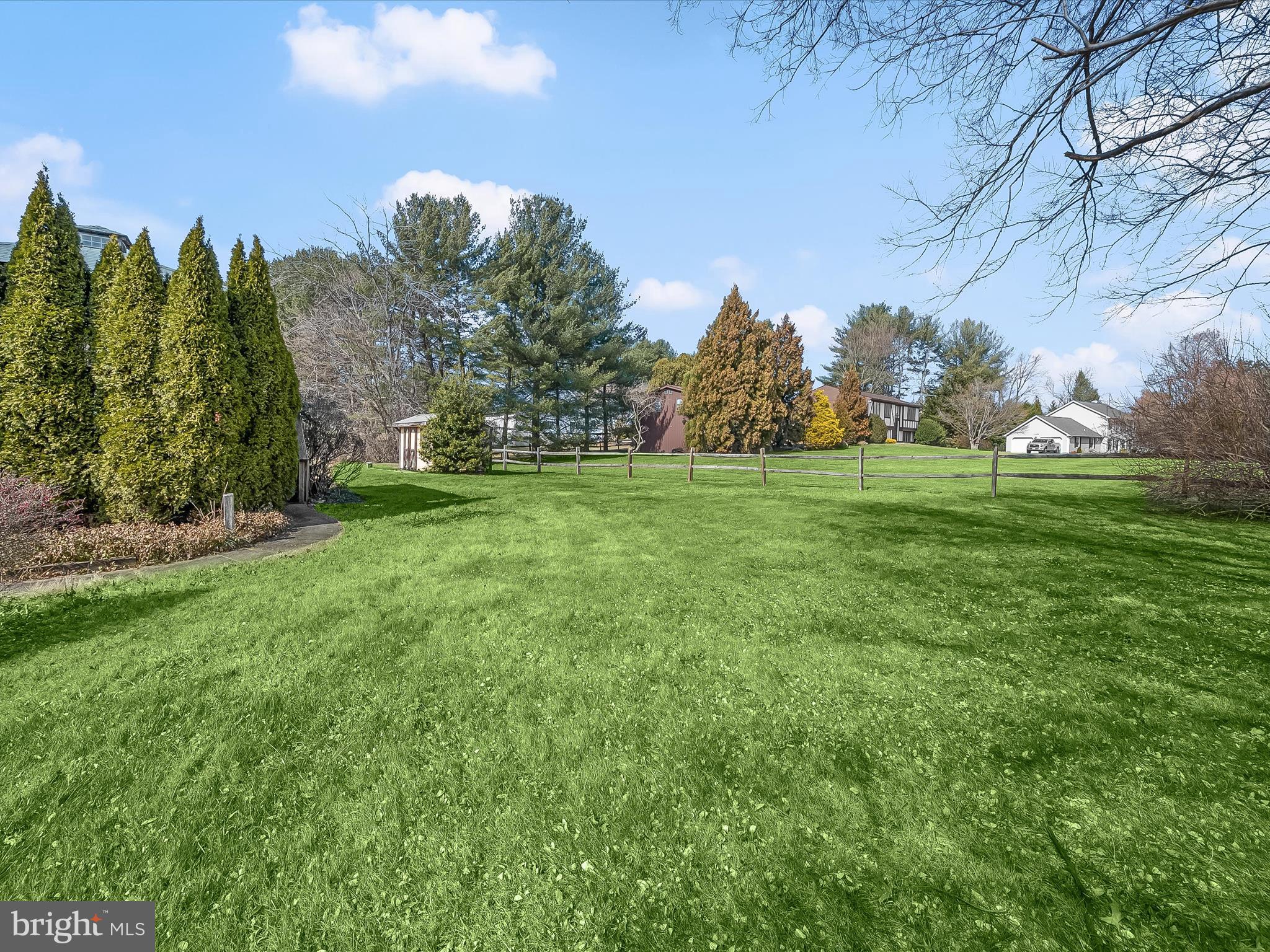 1100 Cedarbrook Road Hampstead, MD 21074 - Photo 39 of 46 a backyard of a house with lots of green space