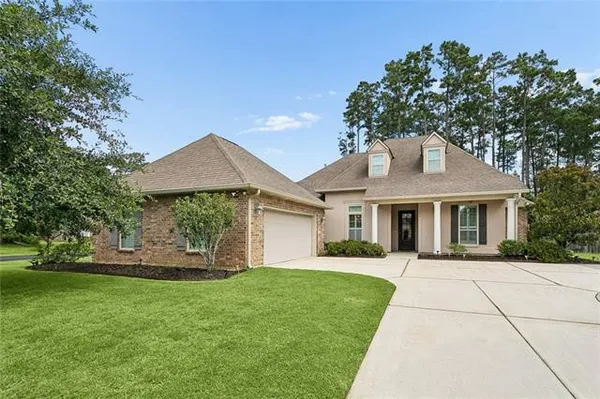 $460,000 | 612 English Oak Drive, Madisonville, LA 70447
