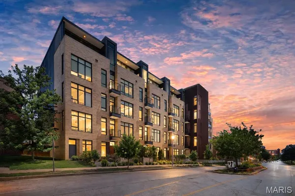 $425,000 | 4101 Laclede Avenue, Unit 108, St. Louis, MO 63108