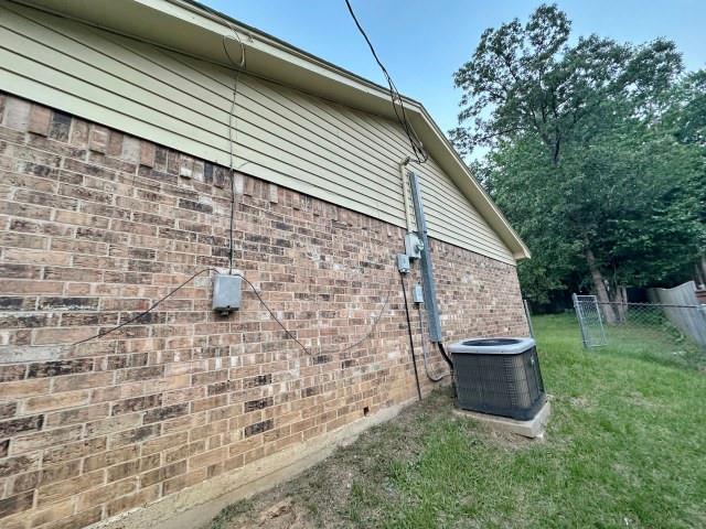 210 Syble Lane Longview, TX 75605 - Photo 3 of 17