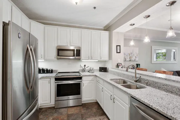 $2,350 | 645 North 1st Street, Unit 304, Minneapolis, MN 55401