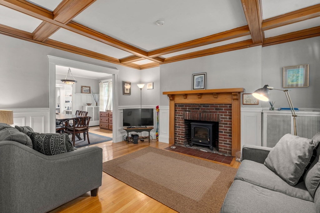 108 Columbia Street, Unit 1 Brookline, MA 02446 - Photo 5 of 22