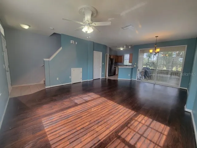 $1,650 | 10934 Black Swan Court, Seffner, FL 33584