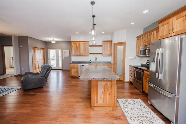 $474,900 | 645 Carlyle Drive, Belmont, WI 53510