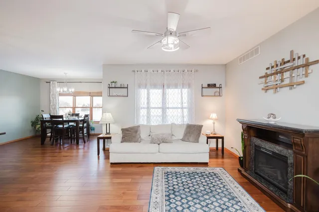 $474,900 | 645 Carlyle Drive, Belmont, WI 53510