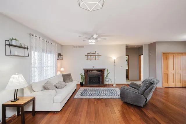 $474,900 | 645 Carlyle Drive, Belmont, WI 53510