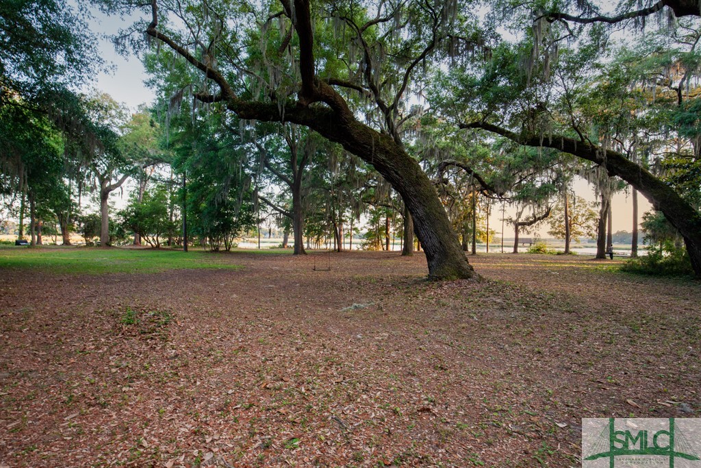 829 Dancy Avenue Savannah, GA 31419 - Photo 4 of 18