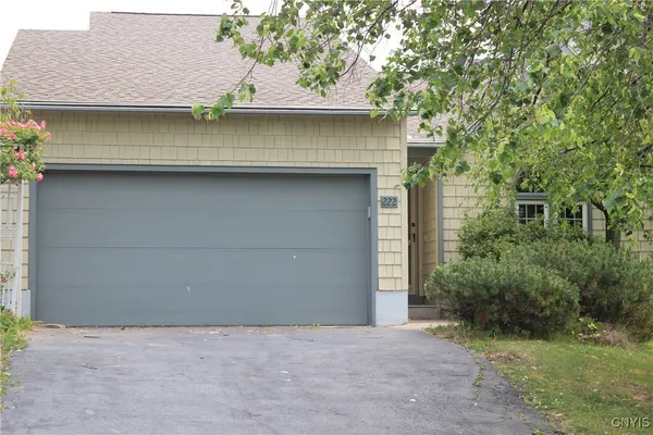 $1,825 | 222 Shuart Avenue, Syracuse, NY 13203