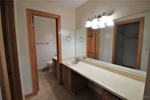 $1,825 | 222 Shuart Avenue, Syracuse, NY 13203