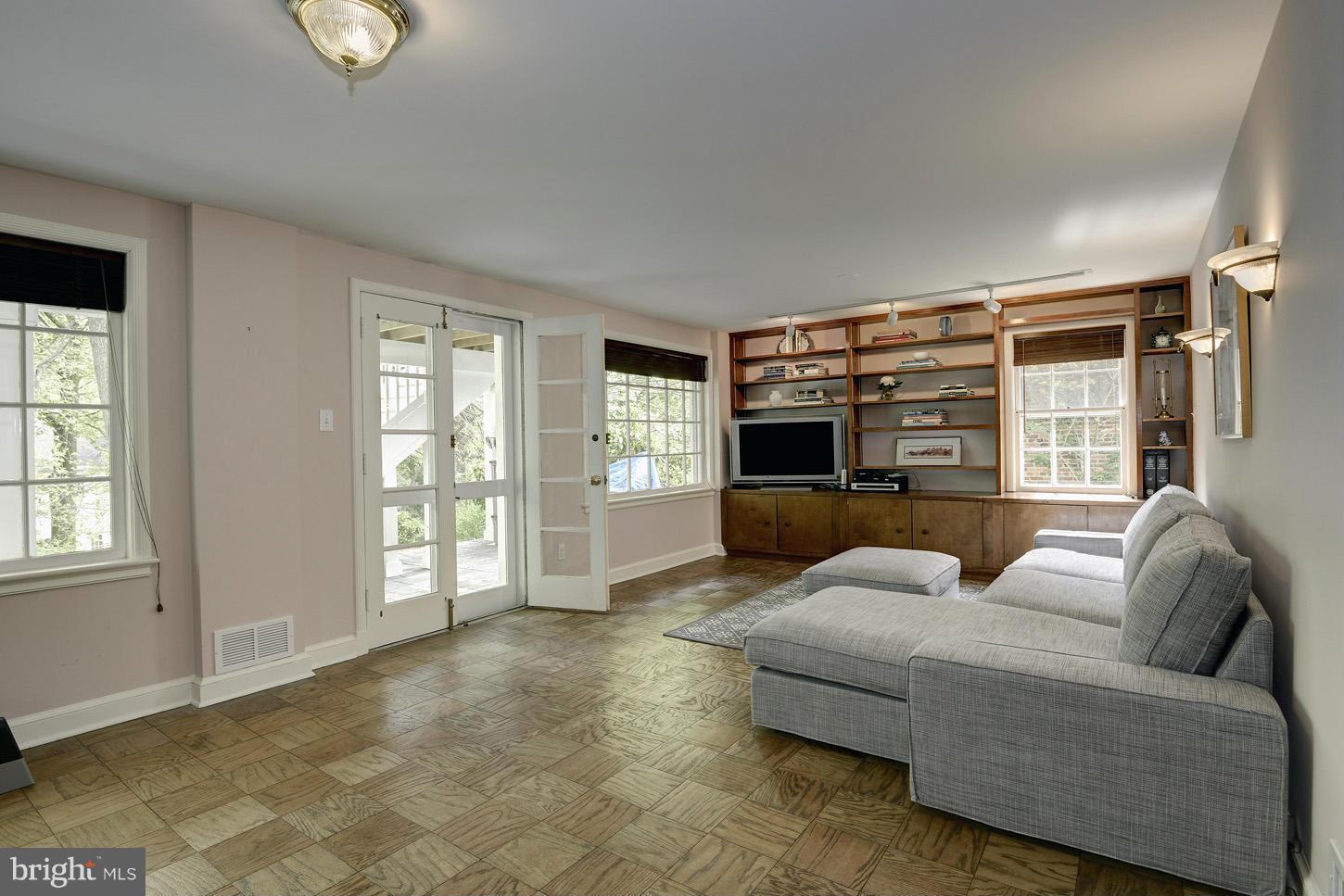 5614 Jordan Road Bethesda, MD 20816 - Photo 16 of 23 Family Room