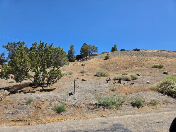 $29,000 | 532 Piute Street, Bodfish, CA 93205