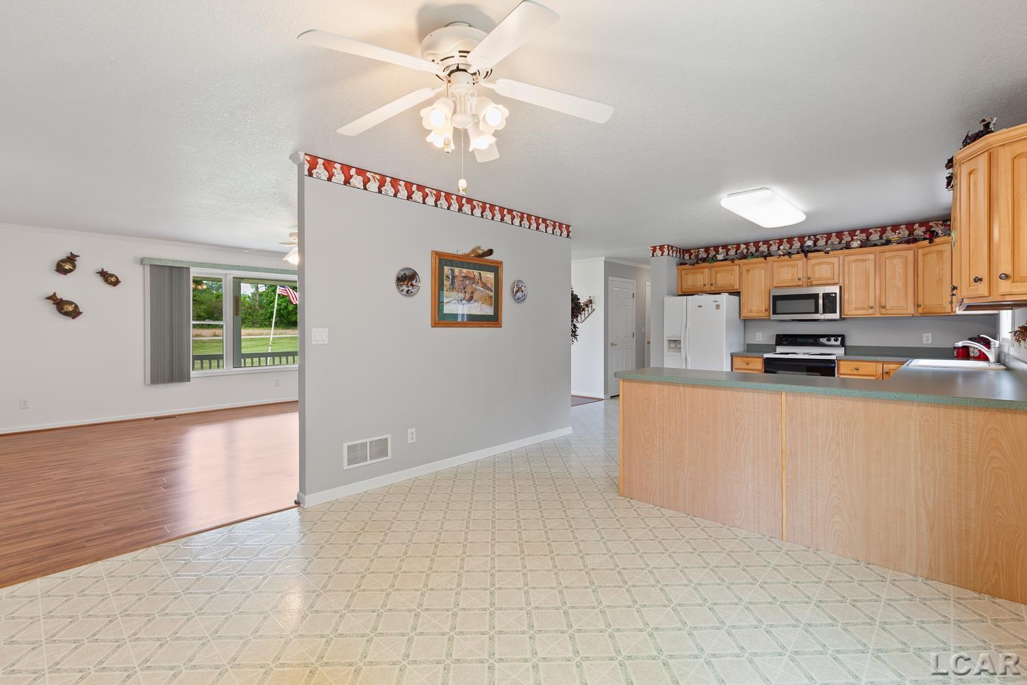 13525 Lawrence Road Hudson, MI 49247 - Photo 8 of 50