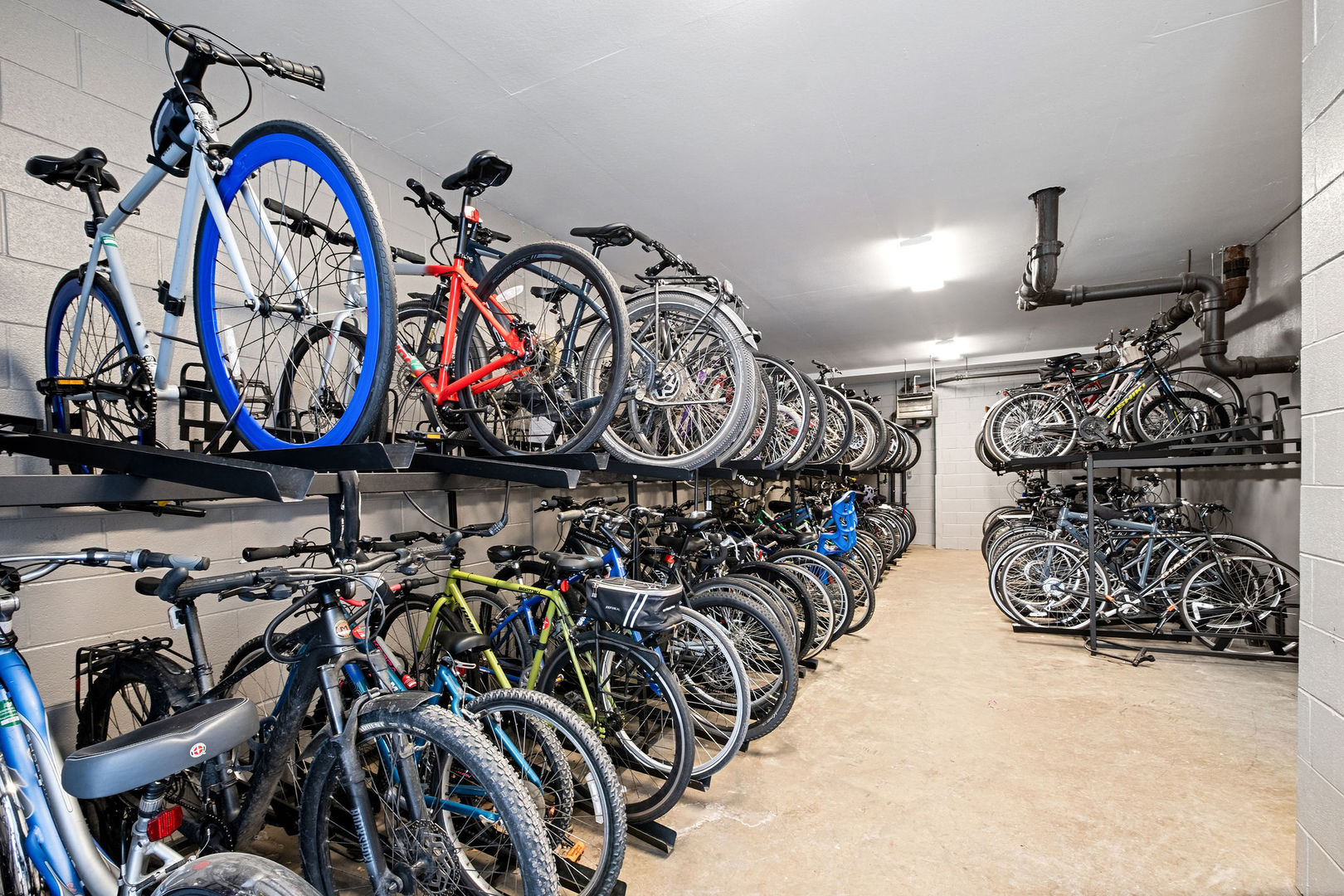 5445 North Sheridan Road, Unit 802 Chicago, IL 60640 - Photo 26 of 32 a view of a bike storage