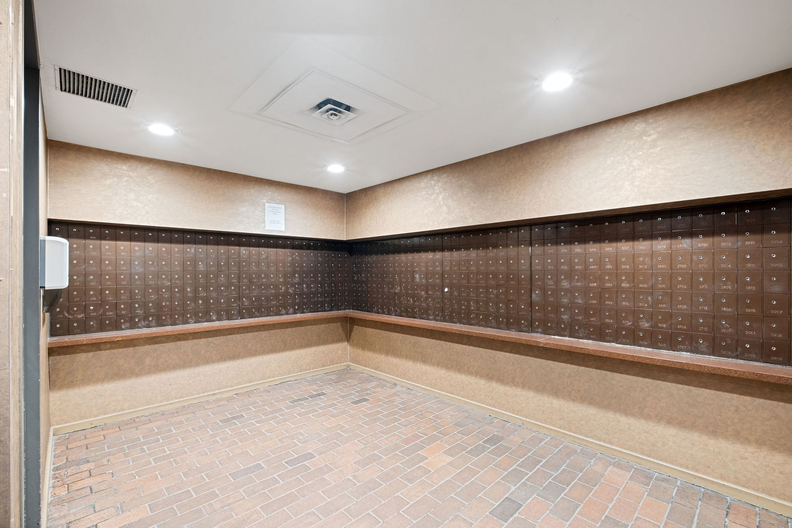 5445 North Sheridan Road, Unit 802 Chicago, IL 60640 - Photo 30 of 32 a view of an empty room