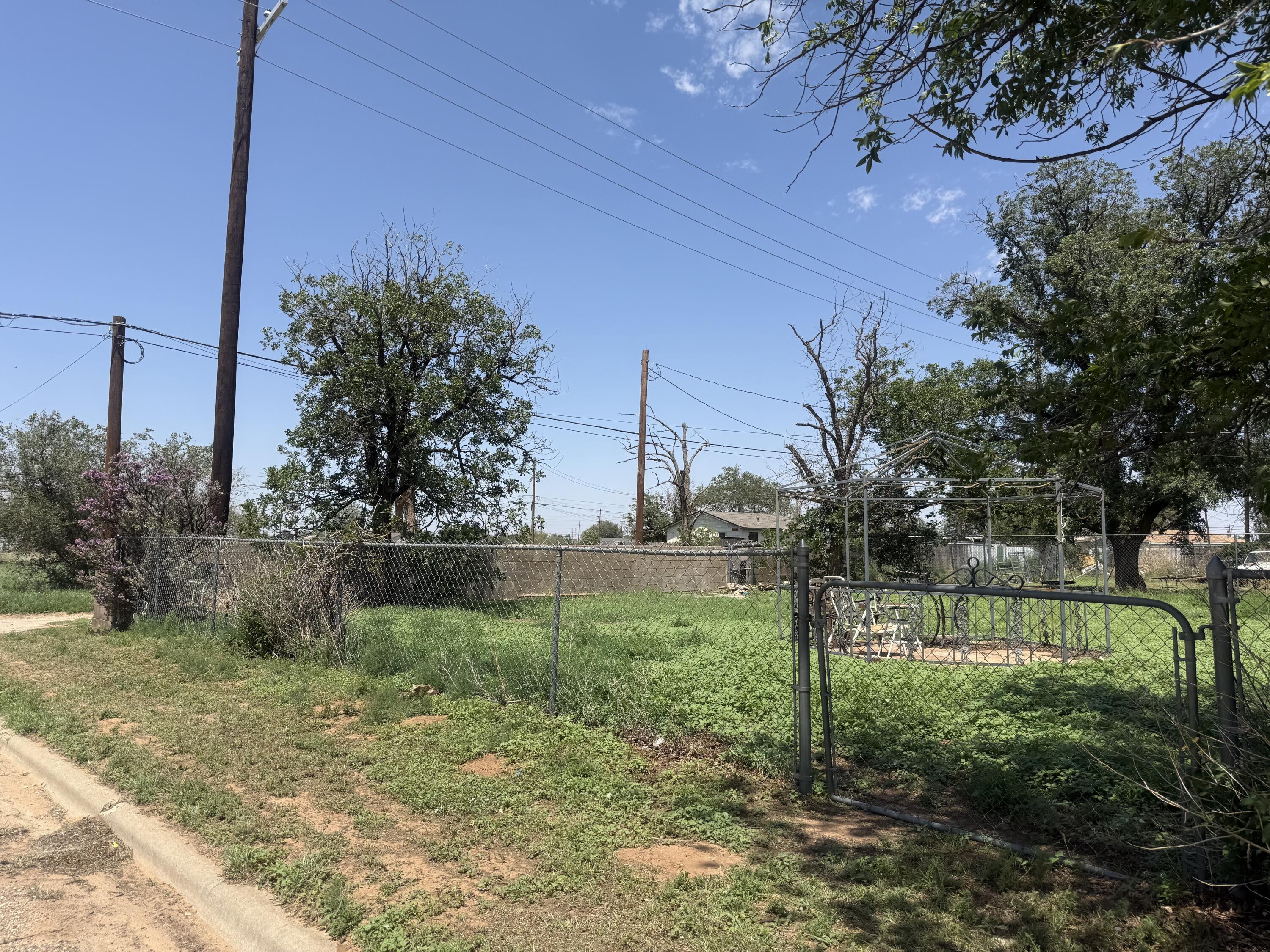 3701 East 4th Street Lubbock, TX 79403 - Photo 8 of 12 3701 E 4th backyard